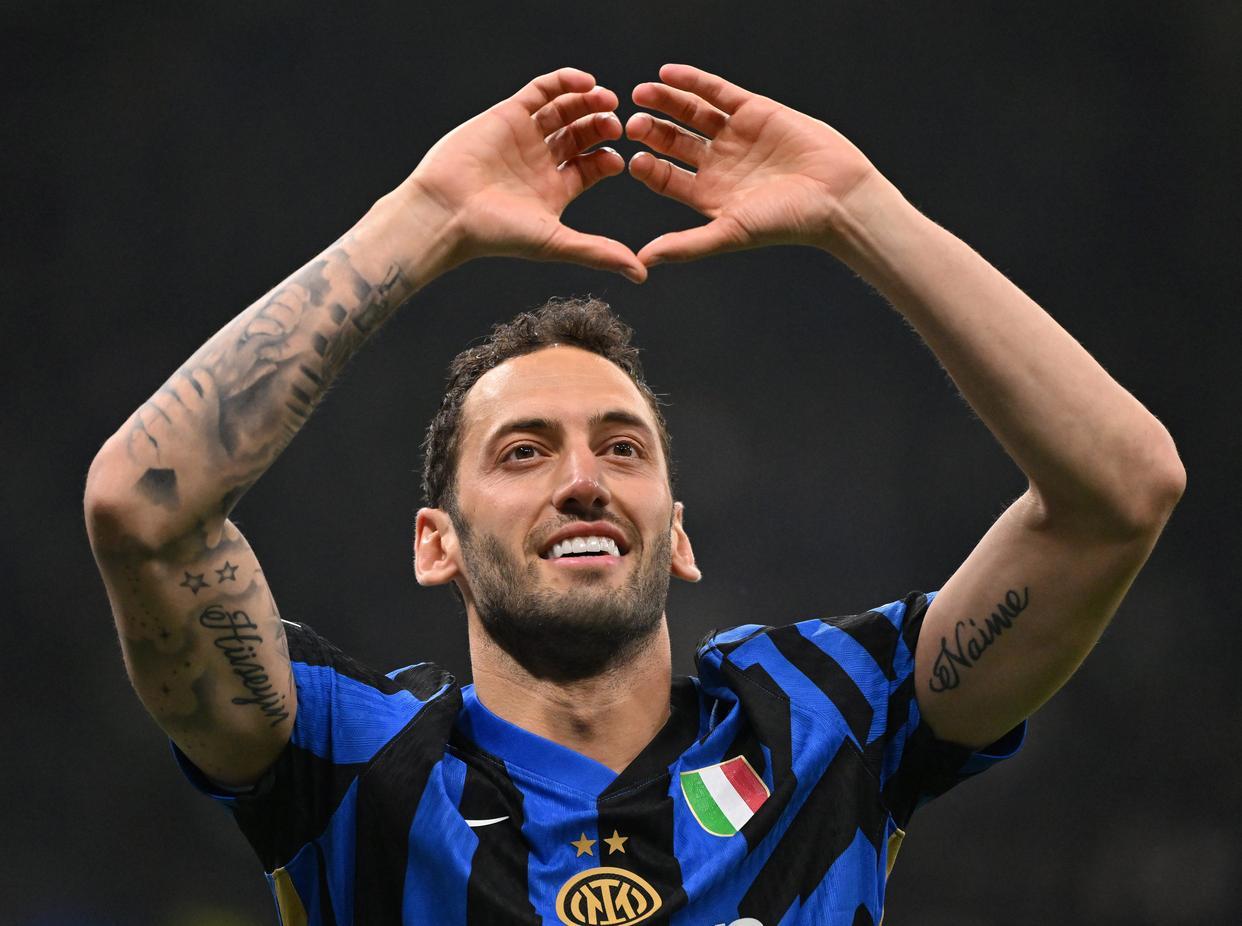 清晨国际米兰调整名单以备荷甲,防线松动环节打磨,目标明确,细节决定成败-爱游戏